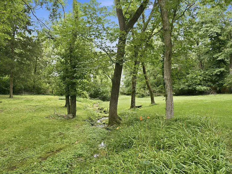 714 Davidson Rd — Photo 37