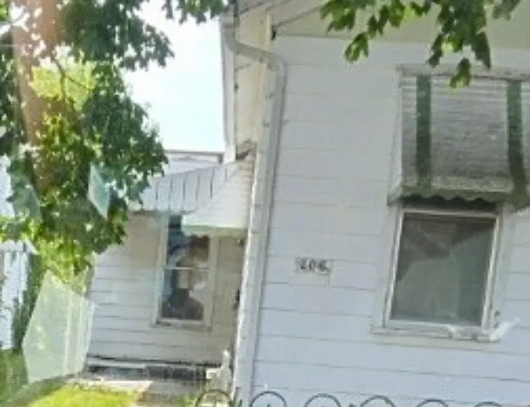 206 Sherman St — Photo 1