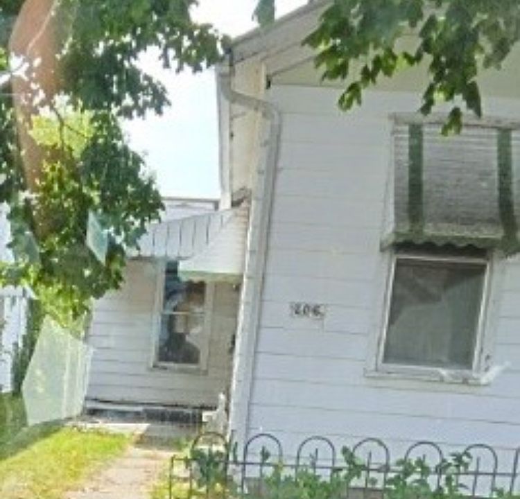 1st image of 206 Sherman St