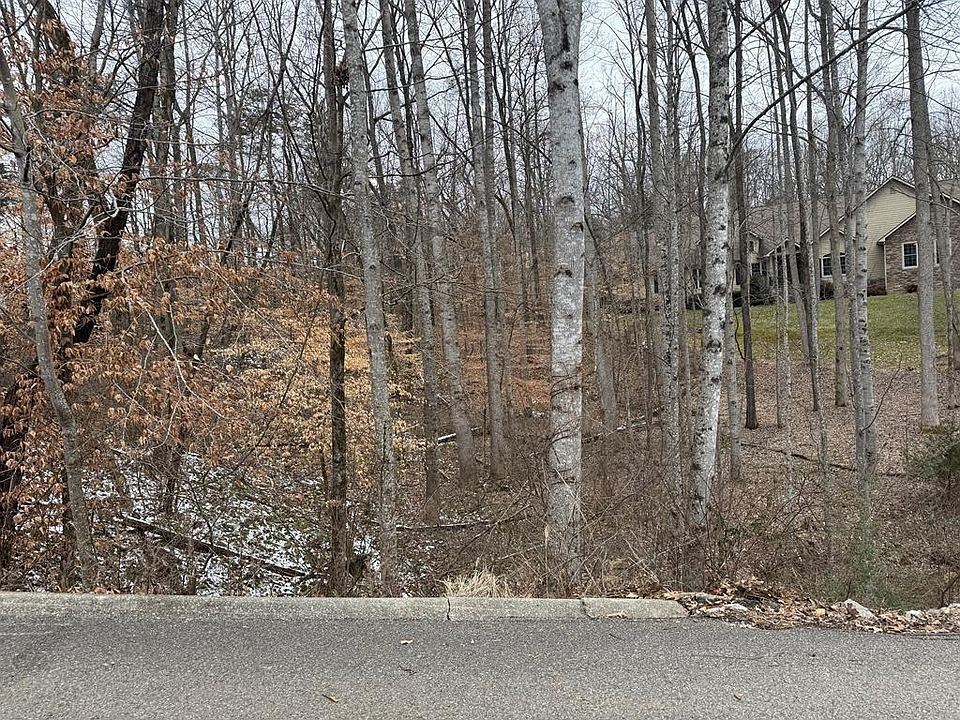 1st image of 634 Longstreet Dr