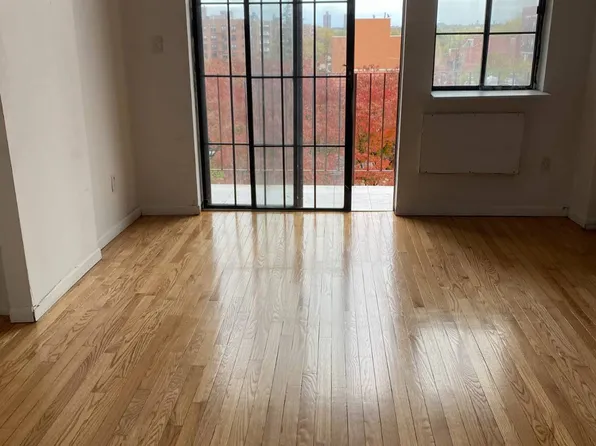 42-60 Colden St #4A, Flushing, NY 11355