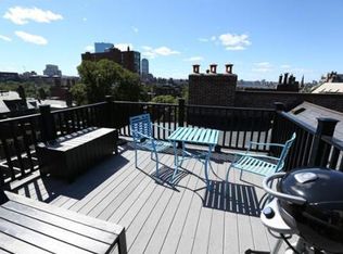 14A Chestnut St, Boston, MA 02108