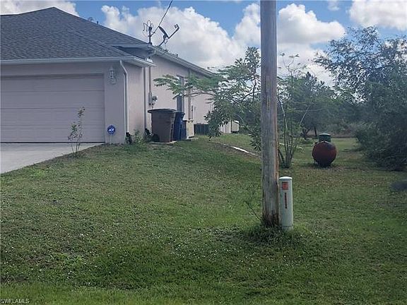 3rd image of 802 Leroy Ave