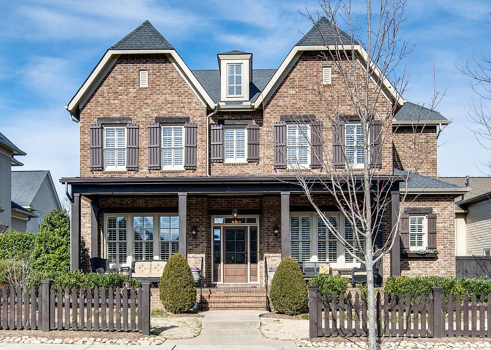 1st image of 104 Glass Springs Ln
