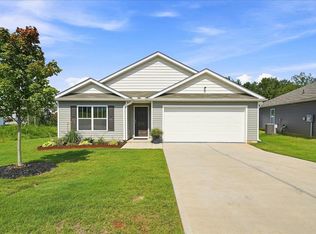 443 Valencia Cir, Wellford, SC 29385