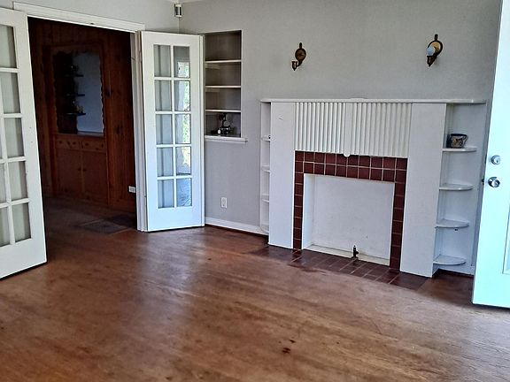 2nd image of 1224 Cedar Hill Ave