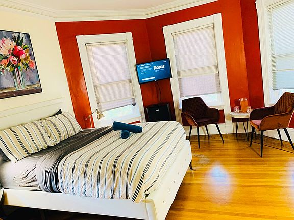 3rd image of 24 Ringgold St #25
