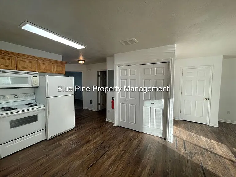 139 Stockham Blvd #2 — Photo 4