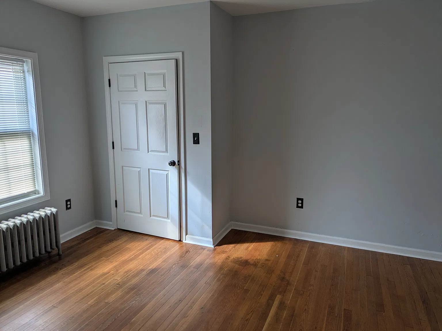 3 bed, 1100 sqft, $1,800 — Photo 3