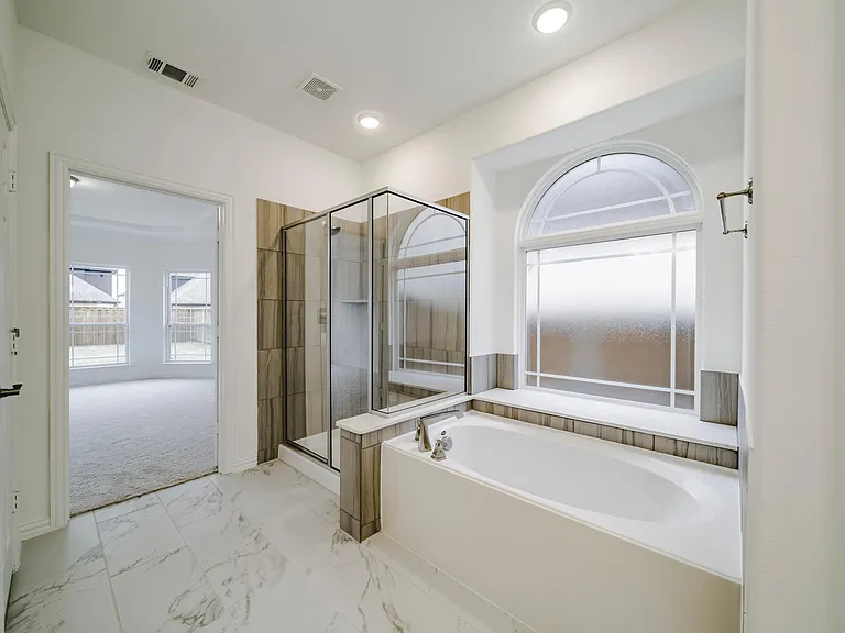504 Waters Way — Photo 18