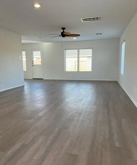 18919 Sorento Bay Ln — Photo 4