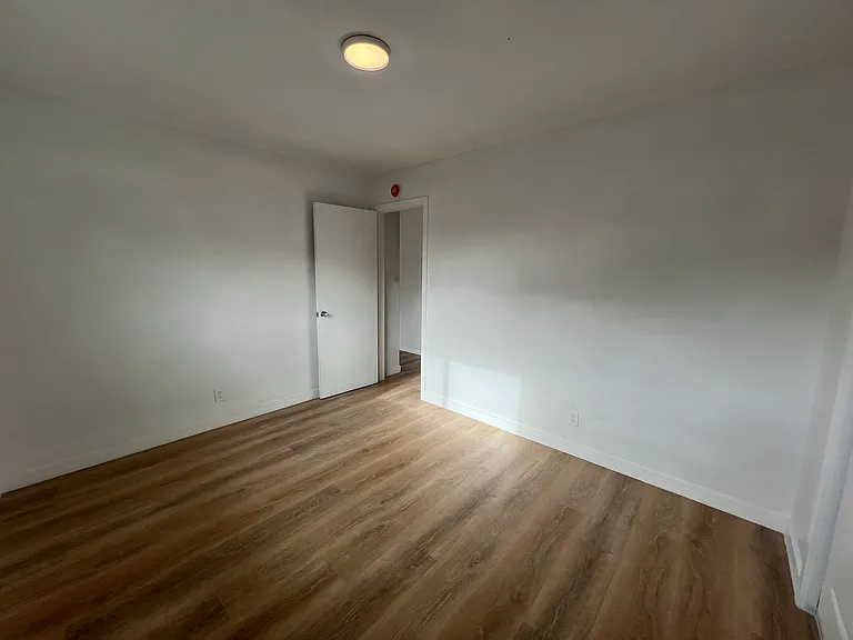 117 W Hickory Ave — Photo 8
