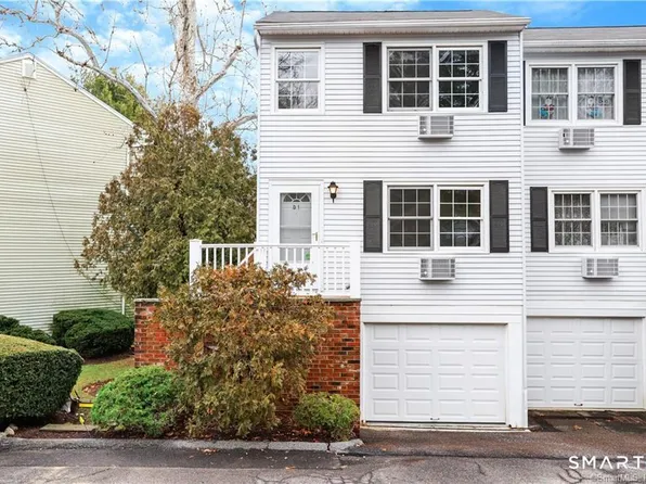 12 Camelot Drive #D1, Norwalk, CT 06850