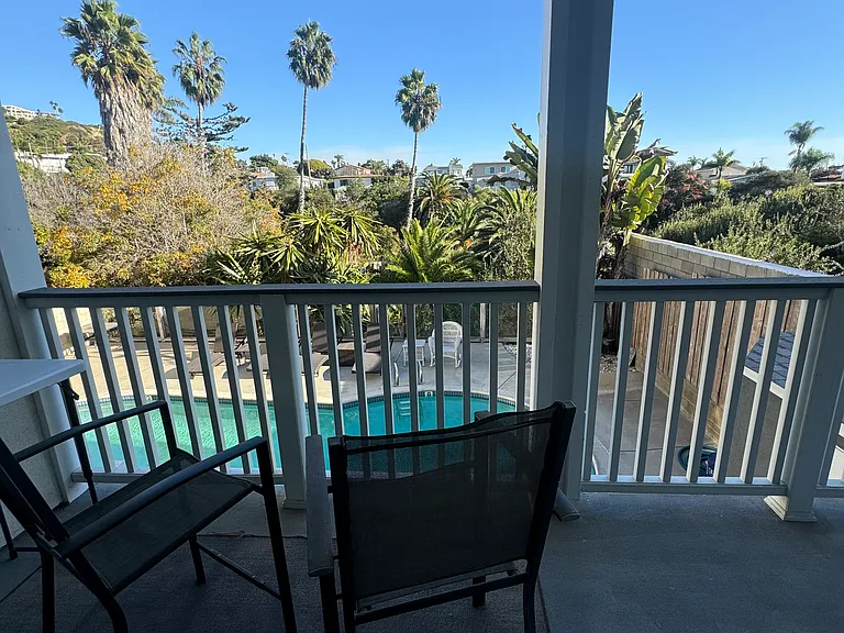227 Avenida Monterey #C — Photo 11