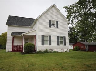 14201 Kauffman Ave, Sterling, OH 44276
