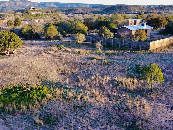 2nd image of 5625 N Robin Lynn Ln