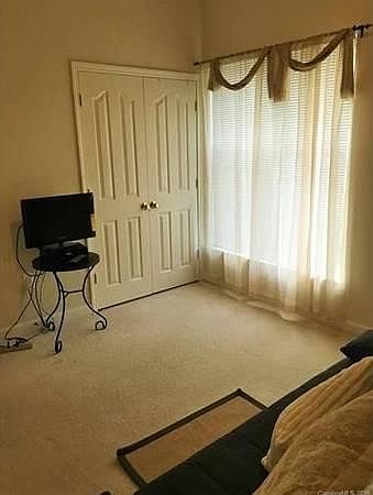 1st image of 11212 Hyde Pointe Ct