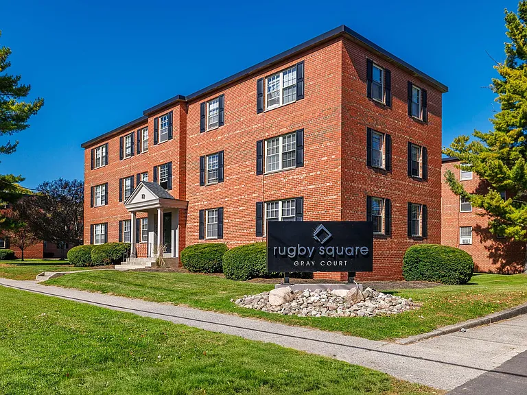 Rugby Square Apartments — Photo 15