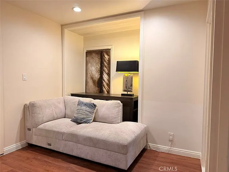 2500 Benedict Canyon Dr — Photo 19