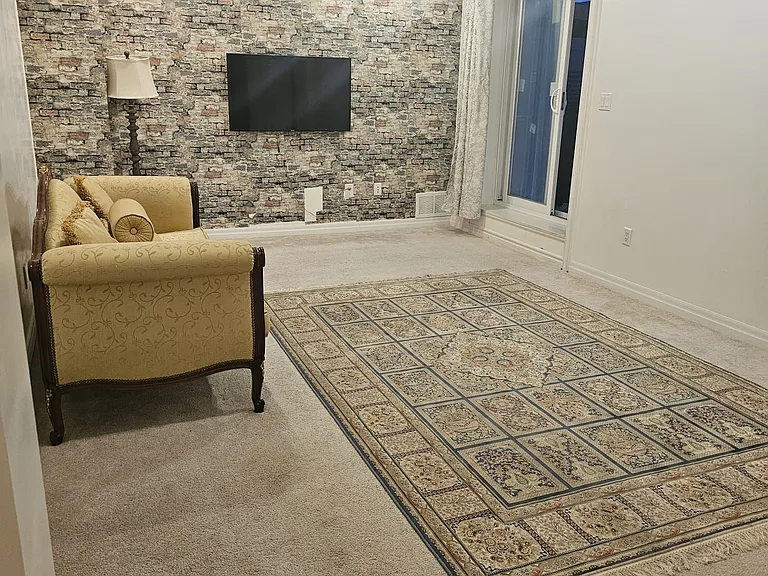 82 Vantage Loop — Photo 1