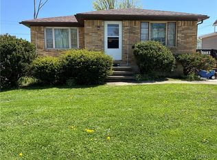 4679 Lake Shore Rd, Hamburg, NY 14075