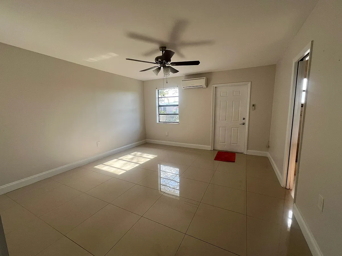 Building Photo - 4501 SW 104th Ct