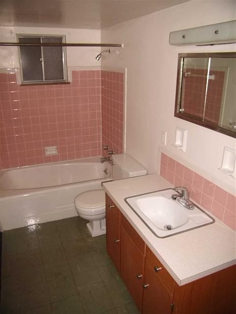 1st image of 3174 Indianola Ave APT A