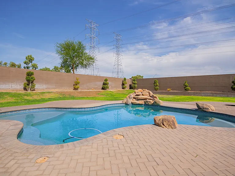 12152 W Winslow Ave — Photo 39