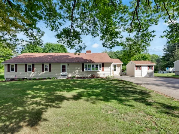 7 Follette St, Grafton, MA 01519