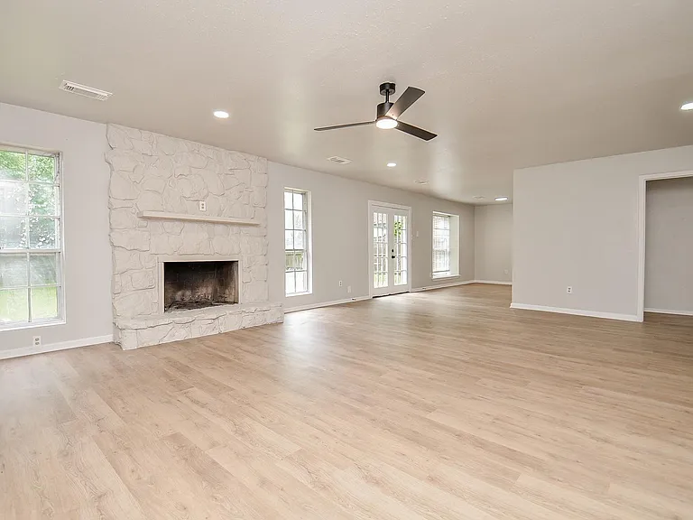 9903 Bromel Station St — Photo 7