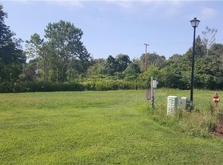 801 Wimbledon Dr, Mount Pleasant, PA 15666