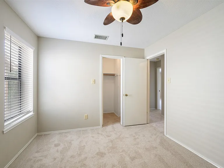 3404 Napolean Ct — Photo 12