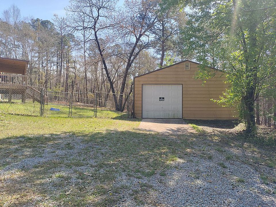 2nd image of 4060 Leesburg Rd