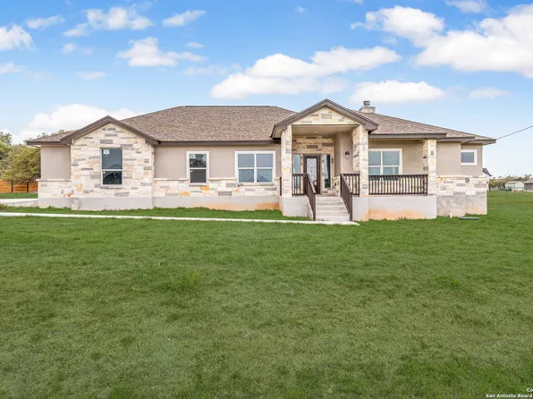 107 Otto Lange, Blanco, TX 78606