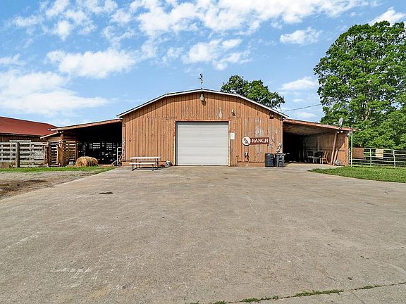 5th image of 1041 Walt Reed Rd