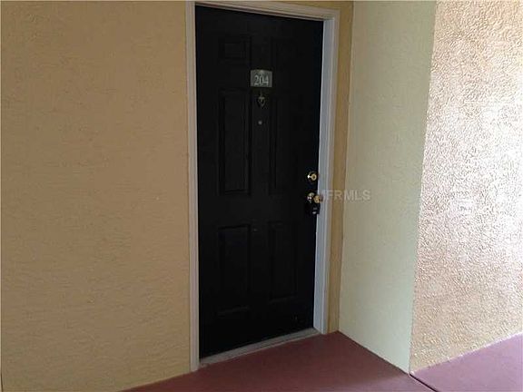 2nd image of 1930 Summer Club Dr APT 204