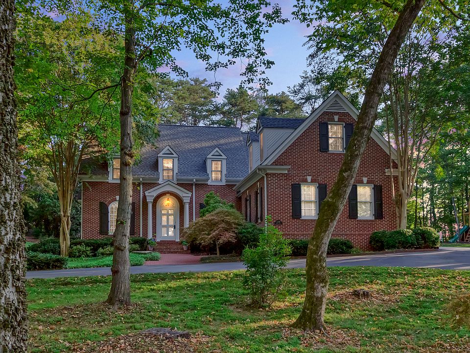1st image of 1208 Davis Ln