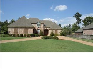 823 Beaumont Dr, Madison, MS 39110