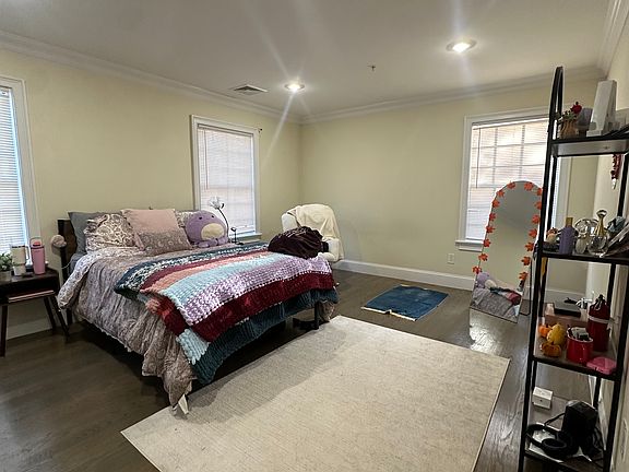 4th image of 56 Cedar St #2