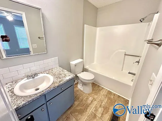 119 Crescent Cir #119 — Photo 17
