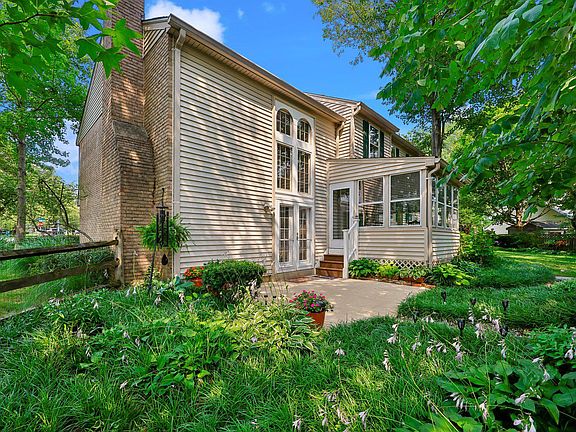 5th image of 17016 George Washington Dr