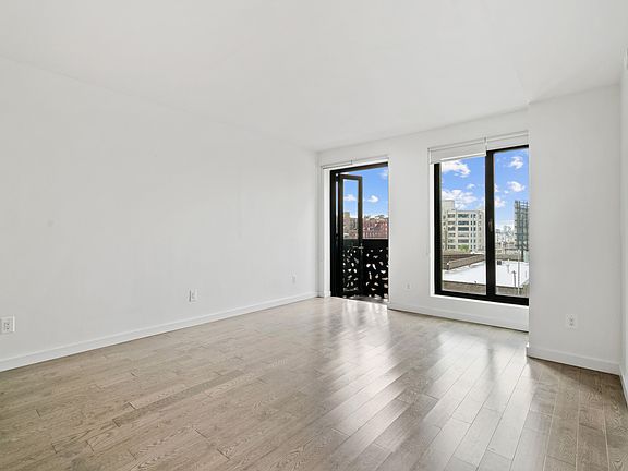 4th image of 11-39 49th Ave #417