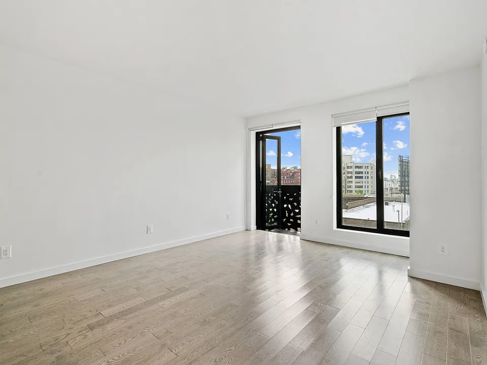 1139 49th Ave #815