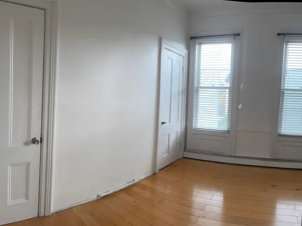 105 Congress Street image 8 of 11