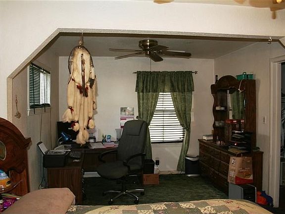 4th image of 677 Elm St
