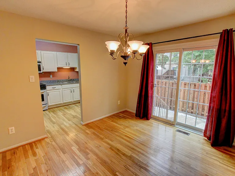 4 Fendall Ave — Photo 7