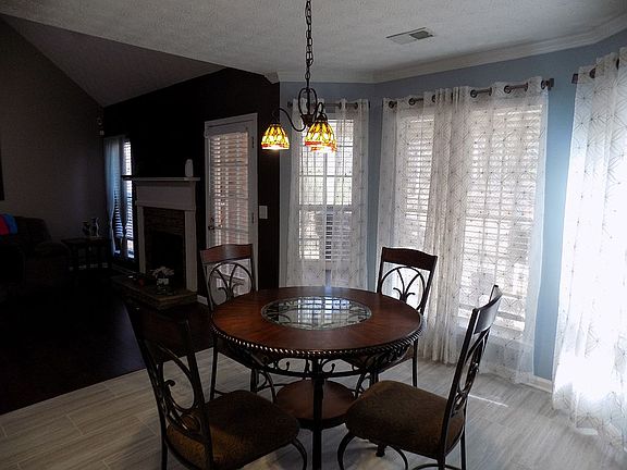 2nd image of 312 Cascade Ct