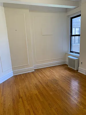 Rented by 220 West 98 Realty LLC | media 7