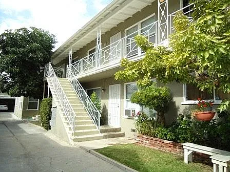 1225 N Mansfield Ave #4 — Photo 8