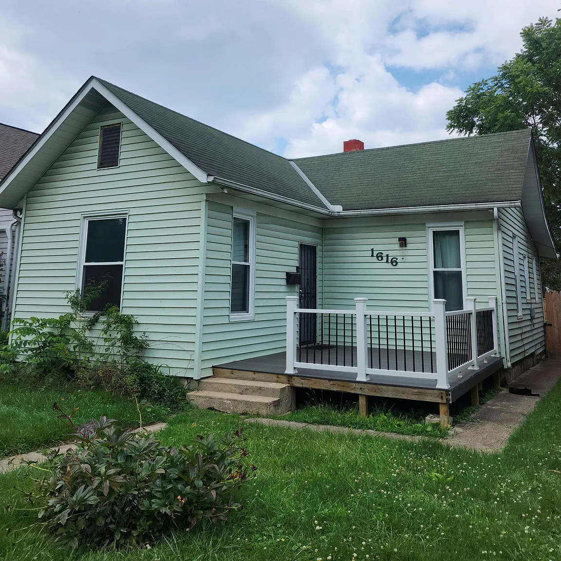 1616 Manchester Ave photo 1